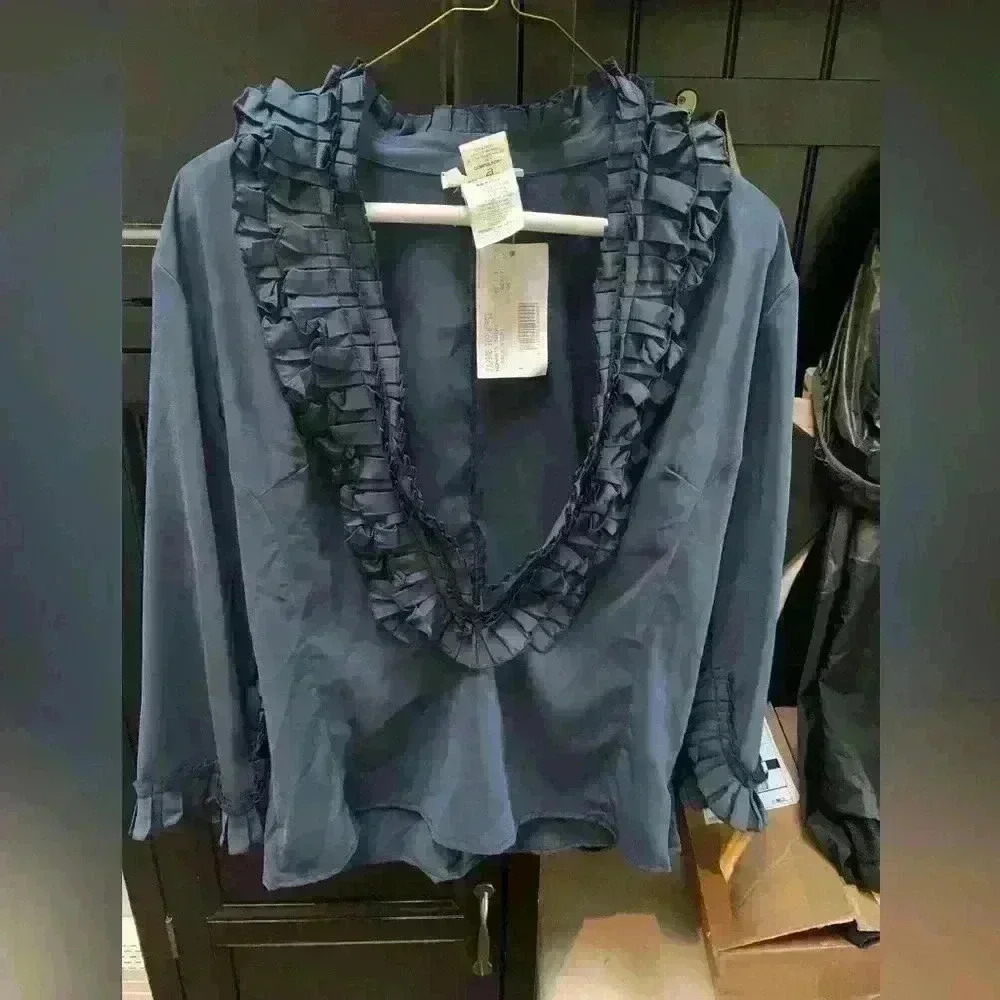 Nara Camicie Navy Ruffle Blouse size 4 NWT